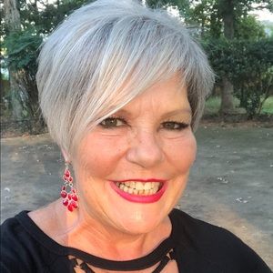 Meet your Posher, Cheryl